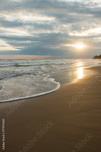 Fototapeta Naklejka Na Ścianę i Meble -  Sunset on the beach.