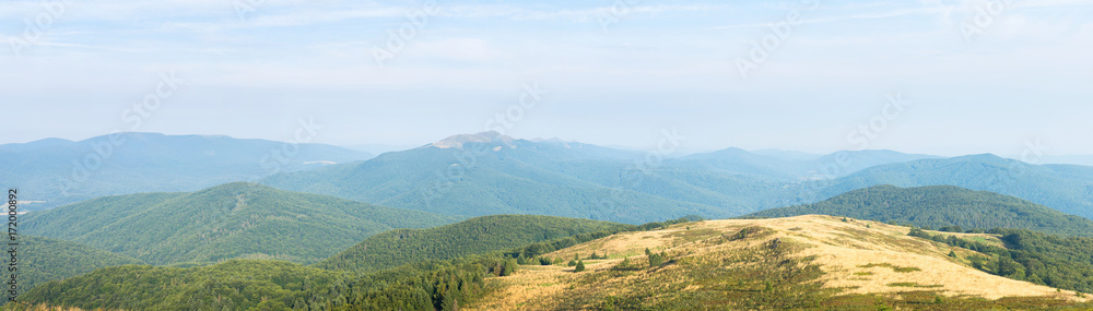 Panorama Bieszczadów, widok z Bukowego Berda na Połoninę Caryńską i Rawki