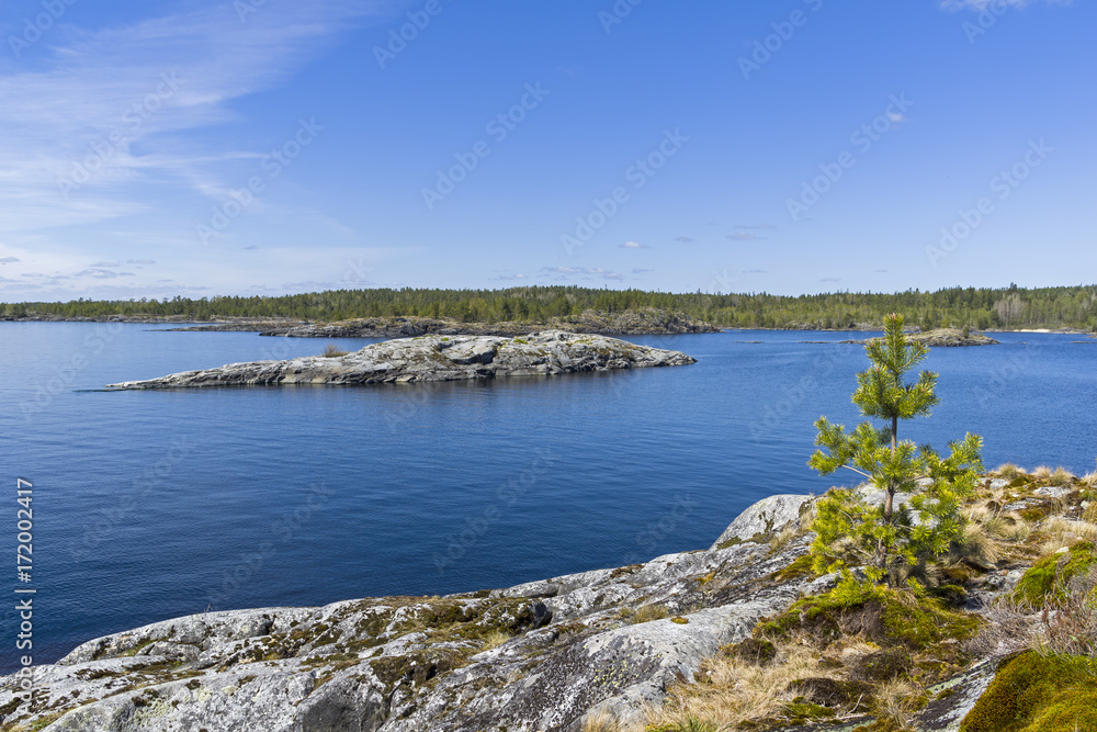 Small stone islands in the Ladoga skerries Small stone islands in the Ladoga skerries