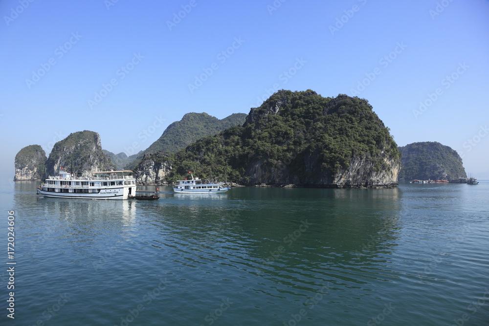 Fototapeta premium ハロン湾