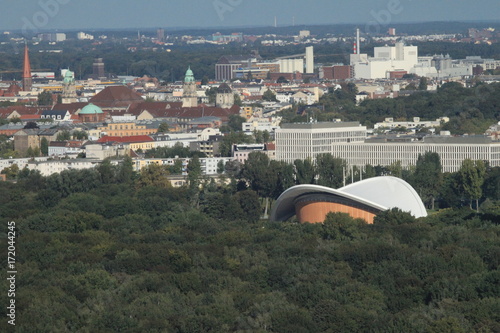 Blick über den Berliner Tiergarten nach Moabit photo