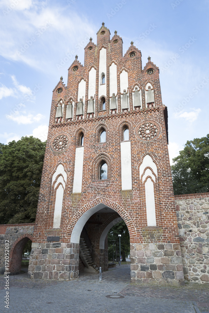 Neues Tor in Neubrandenburg, Ostdeutschland