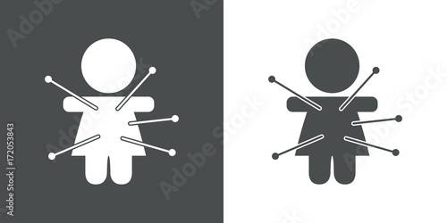 Icono plano muñeca vudú gris y blanco