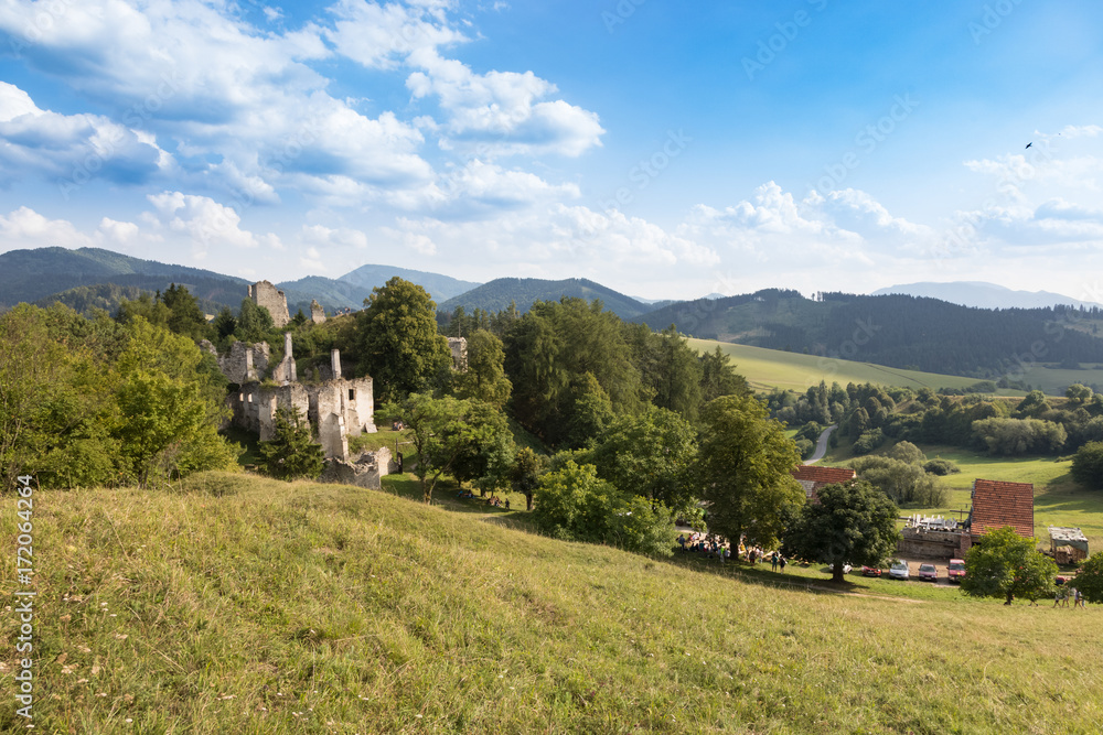 Obraz premium the ruins of the castle Sklabina, Slovakia