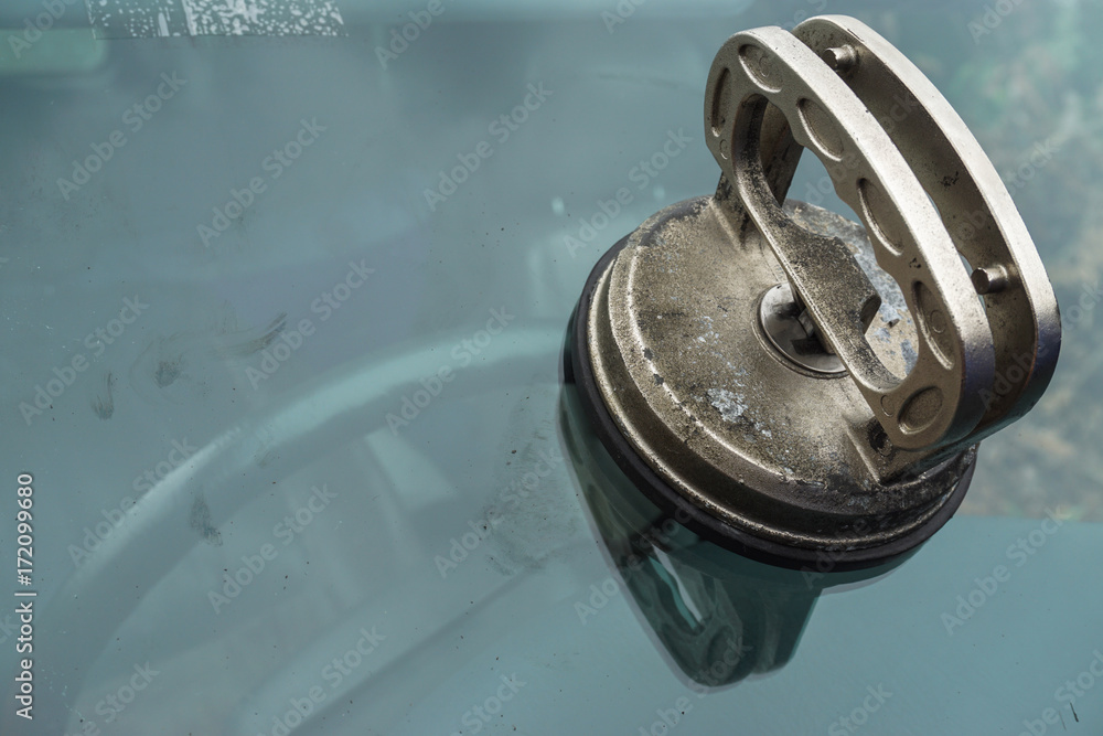 repairing windshield replace windscreen wiper tools fix crack broken