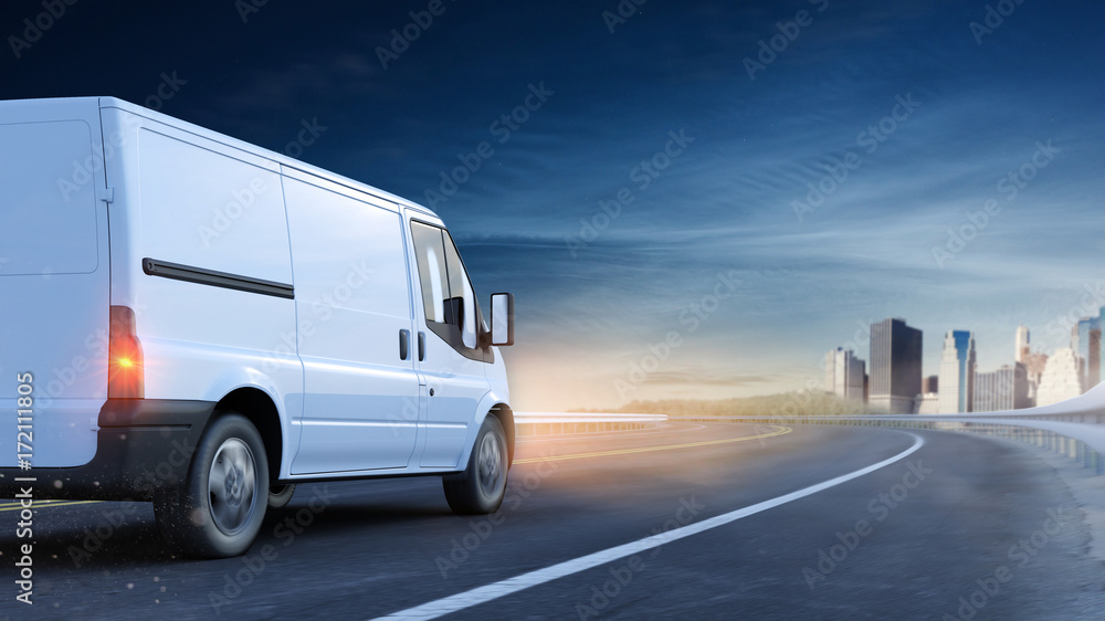 Van von Lieferservice fährt abends auf Straße Van von Lieferservice fährt abends auf Straße