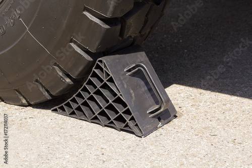 Parking stop for car wheels