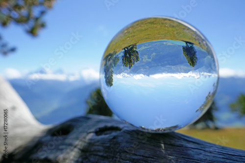 alpen in kristallkugel, berner oberland, schweiz  © Schlierner