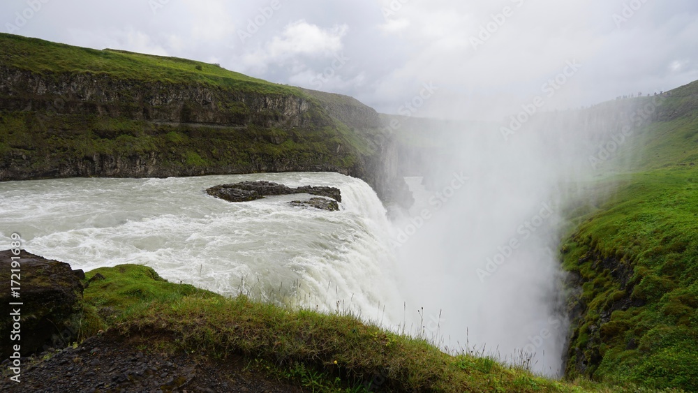 Landschaft in Islands Süd-Westen - Golden Circle: Wasserfall Gullfoss