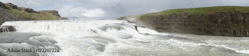 Wasserfall Gullfoss - Landschaft im Süd-Westen Islands / Golden Circle