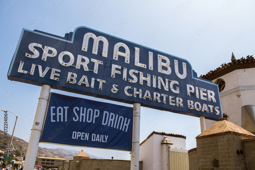 malibu pier signal, california