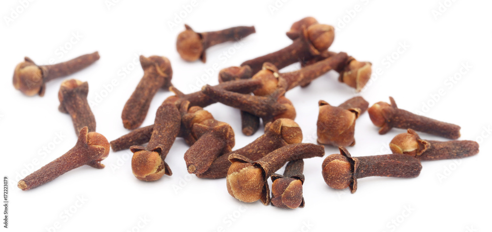 Fresh cloves Fresh cloves