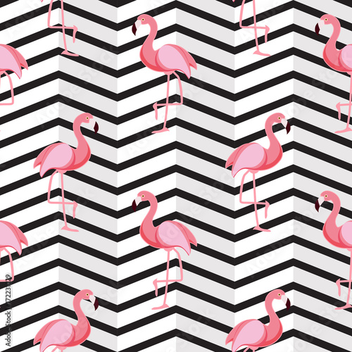 rozowe-flamingi-i-faliste-linie