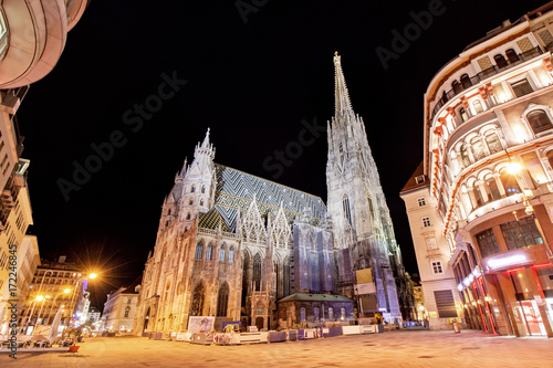 Canvas Print Low angle view of illuminated Saint Stephen's Cathedral during night at Vienna,