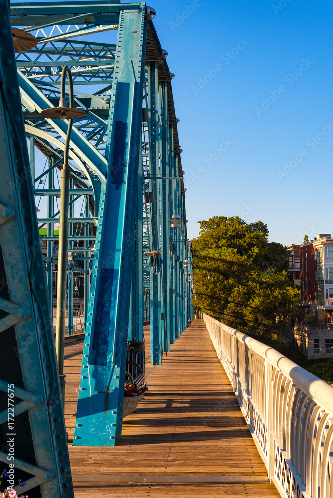 Restored Chattanooga pedestrian bridge