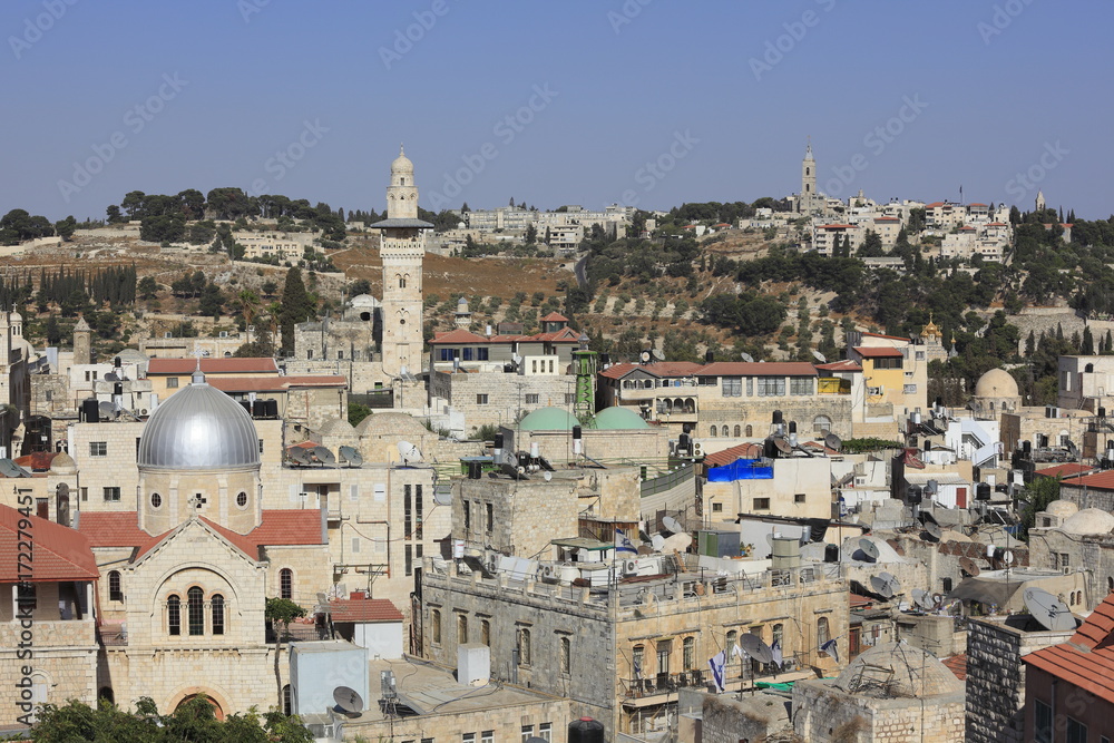エルサレム旧市街街並みとオリーブ山