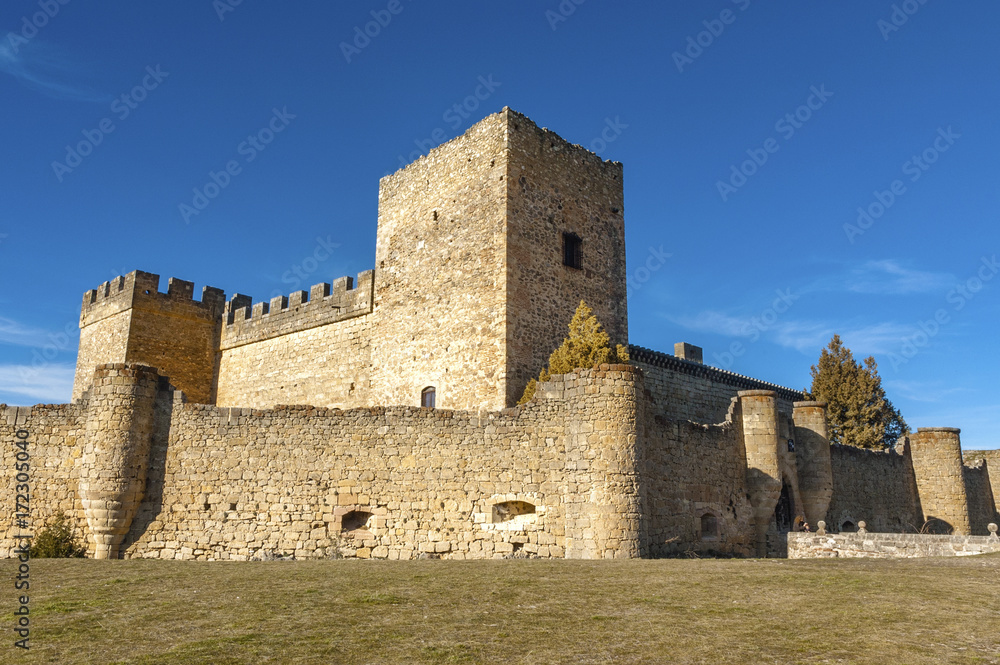 Castillo de  la villa medieval de Pedraza, en la provincia de Segovia, en España