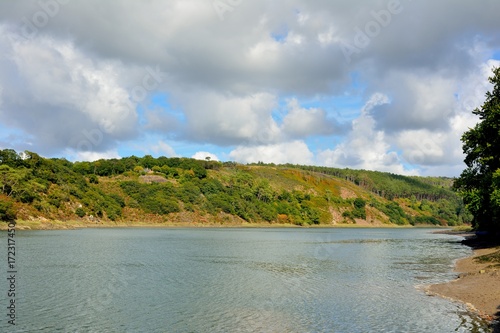 La rivière du Trieux au port de La Roche-Jagu en Bretagne © aquaphoto