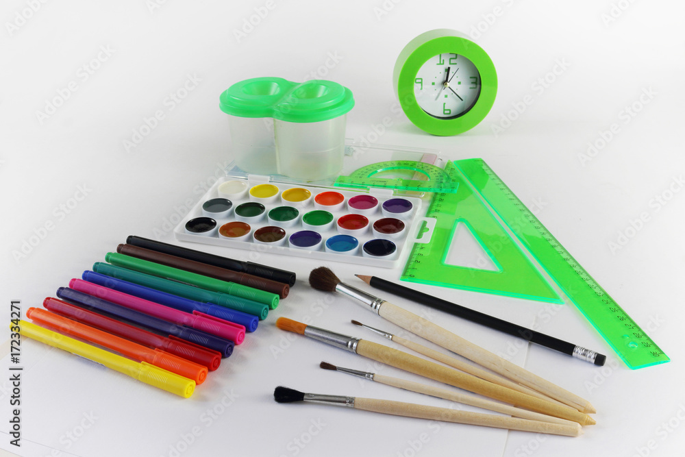 Accessories and tools to school Accessories and tools to school