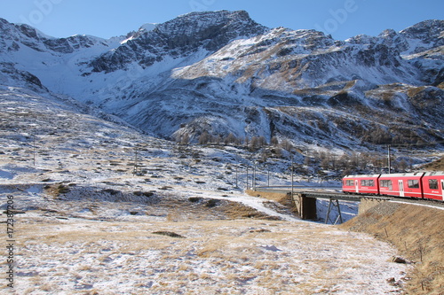 Trenino Rosso del Bernina