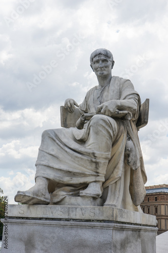 Statue portrait of Sallustius in front of the austrian parliament in Vienna photo