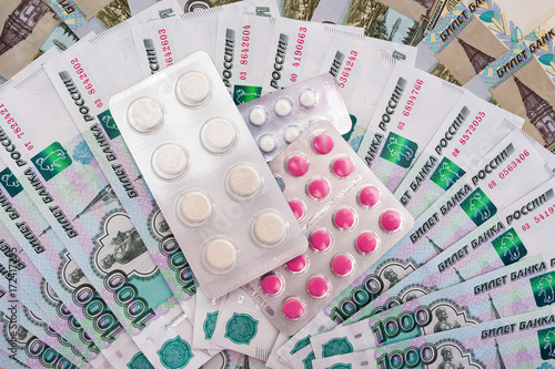 Russian rubles and pills for the treatment 