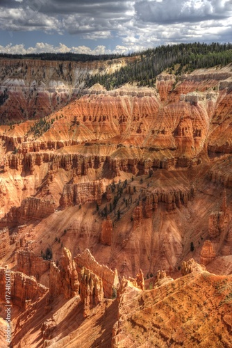 Colors and Hoodoos of Bryce Canyon from Point Supreme