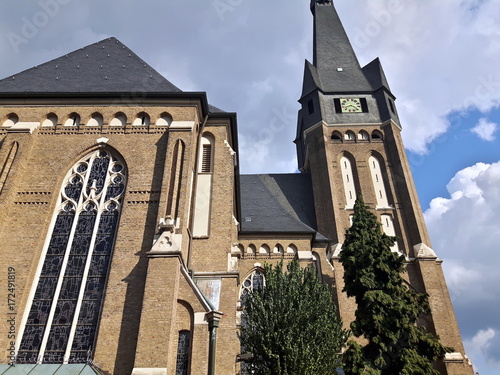 Kirche St. Nikolaus in Bonn-Kessenich photo