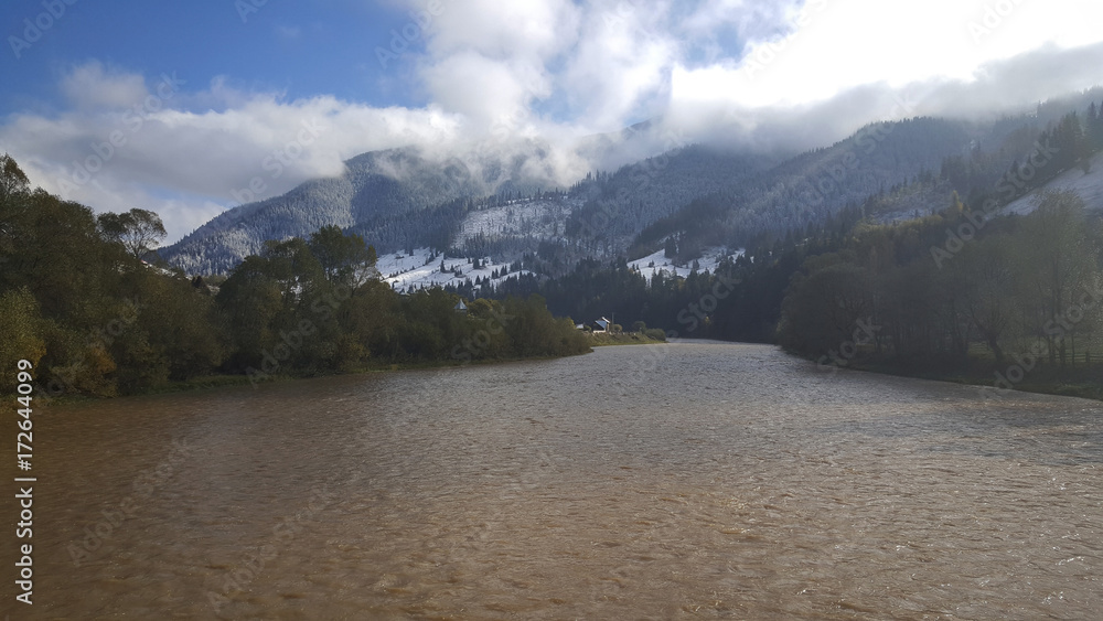 Obraz premium Bistrita river in Romania