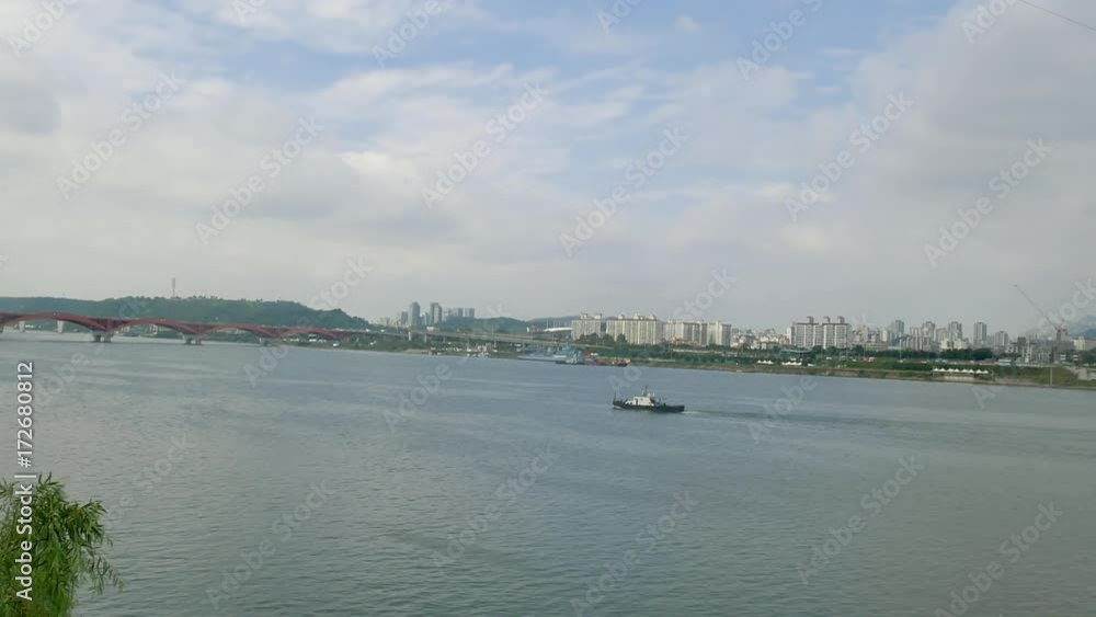 Passing ship: Passing ship red bridge and distance by the river city. Willow leaves trembling Passing ship: Passing ship red bridge and distance by the river city. Willow leaves trembling