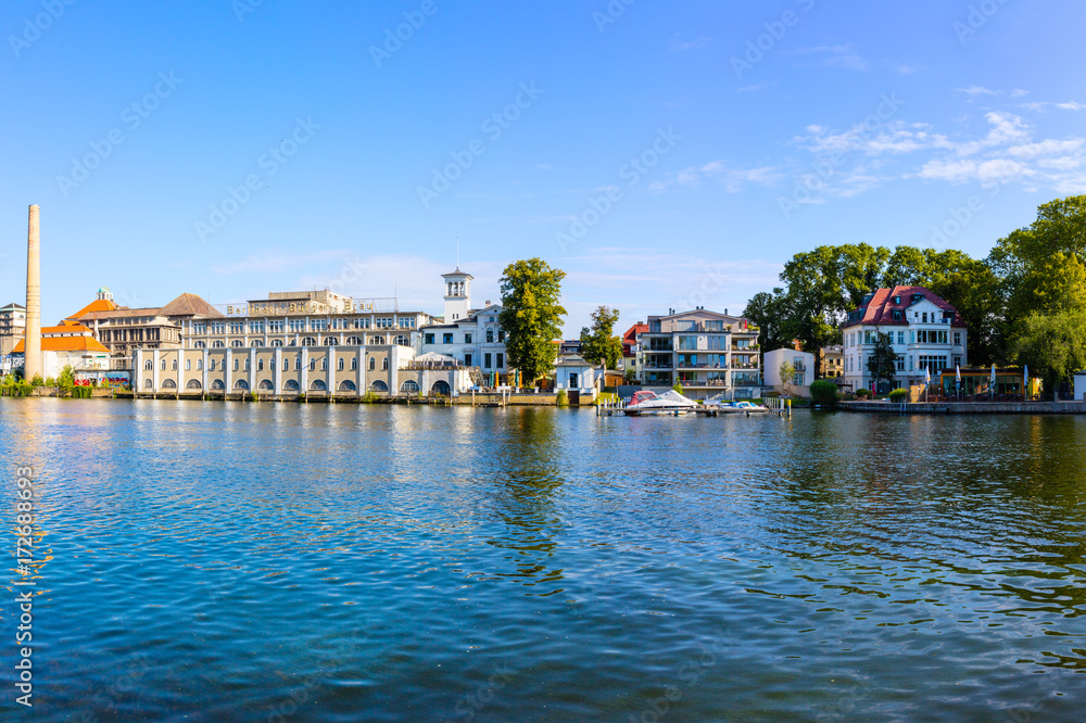 Berlin Friedrichshagen Müggelsee XXL Panorama Sommer Freizeit Berliner Ausflug Gewässer Naherholung Friedrichshagener Brauerei am Wasser Müggelsee Müggelspree Berliner Bier Bürgerbräu Ufer