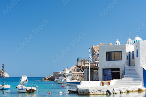 Il pittoresco villaggio di Firopotamos a Milos, arcipelago delle isole Cicladi GR © Davide D. Phstock