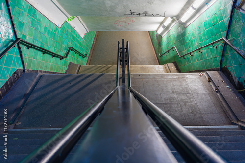 Berlin Friedrichshagen Spreetunnel / Tunnel unter dem Müggelsee - Berliner Unterwassertunnel / Unterführung - Bezirk Köpenick müggelsee müggelspree unterführung abgang, treppe, zugang, eingang