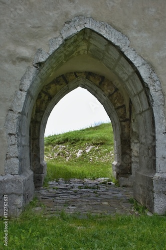 Historic gate to the pilgrimage site © Magdalena