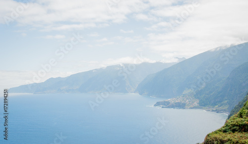 Blick au die Küsten und Strände von Madeira