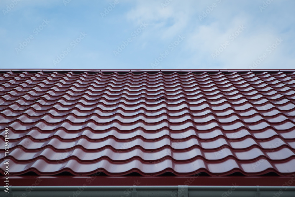 Construction of the roof of the house.