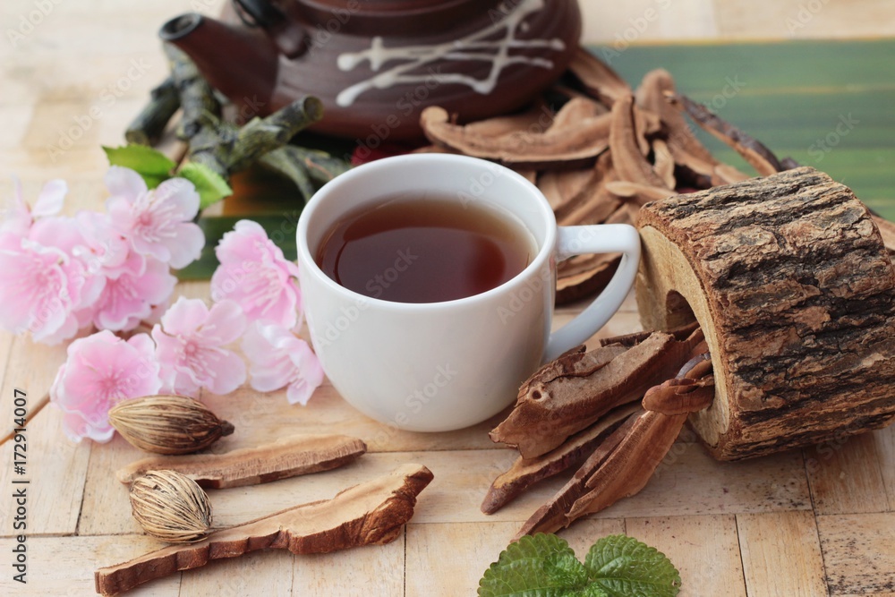 Lingzhi mushroom tea - Ganoderma lucidum for health Lingzhi mushroom tea - Ganoderma lucidum for health