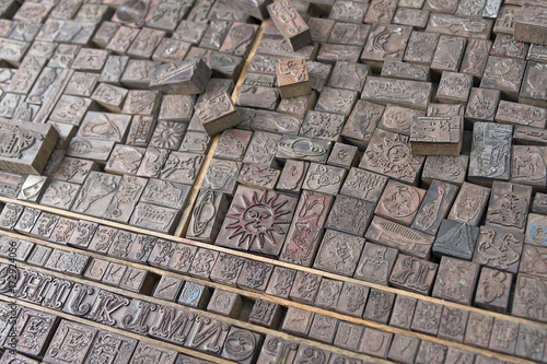 Movable Print Characters