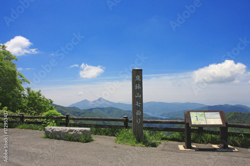 西吾妻スカイバレーと磐梯山（裏磐梯・北塩原村） photo