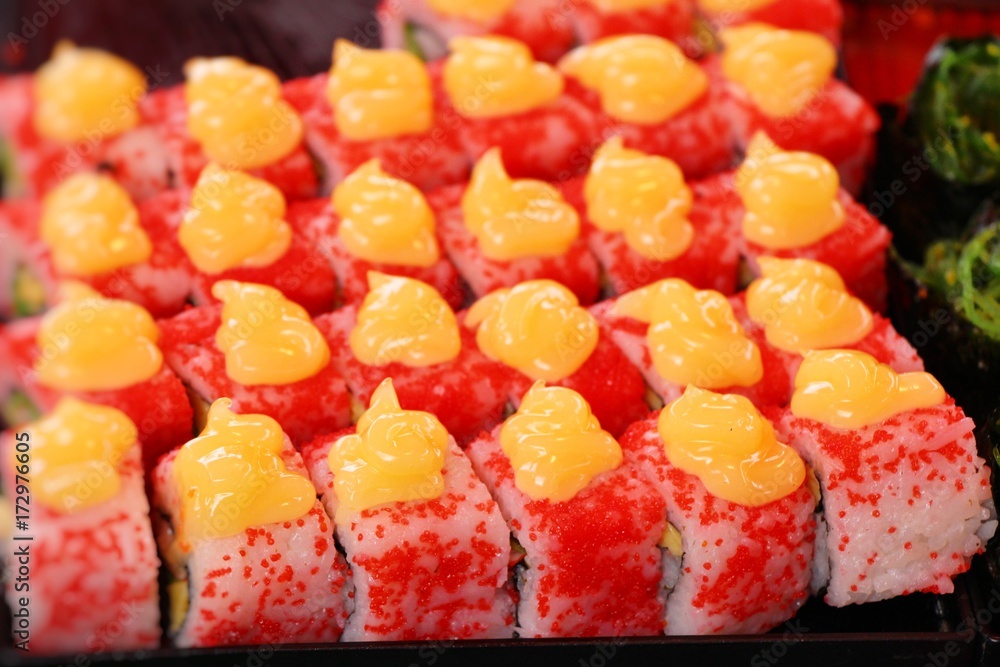 Mixed roll sushi set is delicious, Japanese food Mixed roll sushi set is delicious, Japanese food