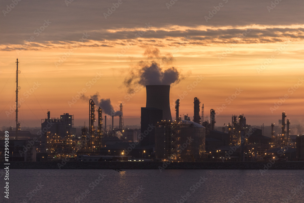 Petro-Chemical Plant - Hull - England