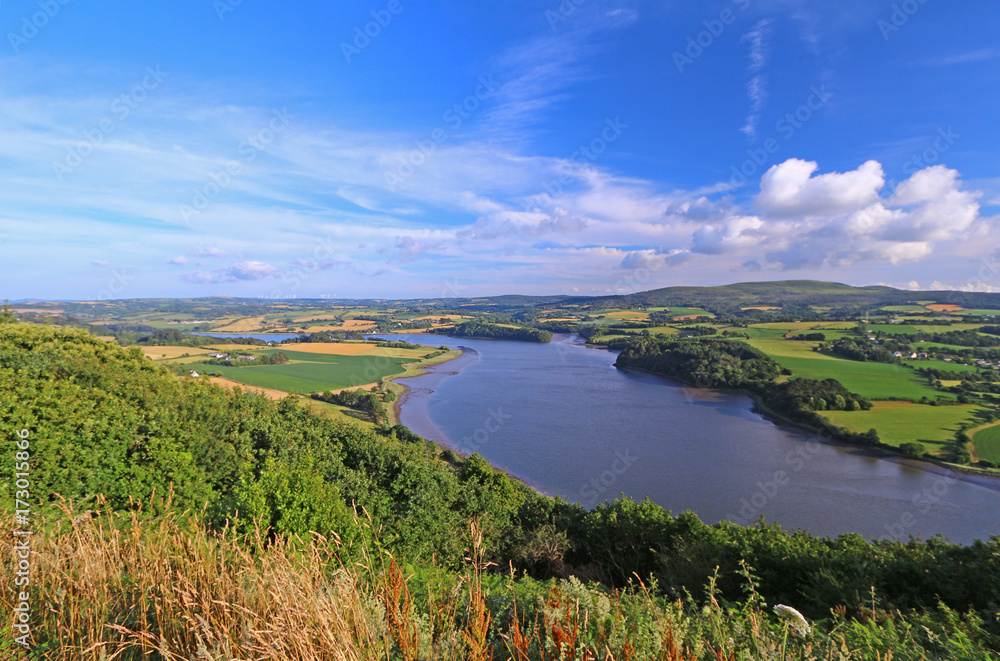 Obraz premium Landschaft in der Bretagne, die Aulne vom Aussichtspunkt bei Rosnoen