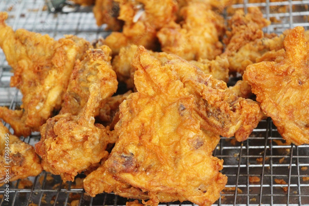 Fried chicken is delicious in the market