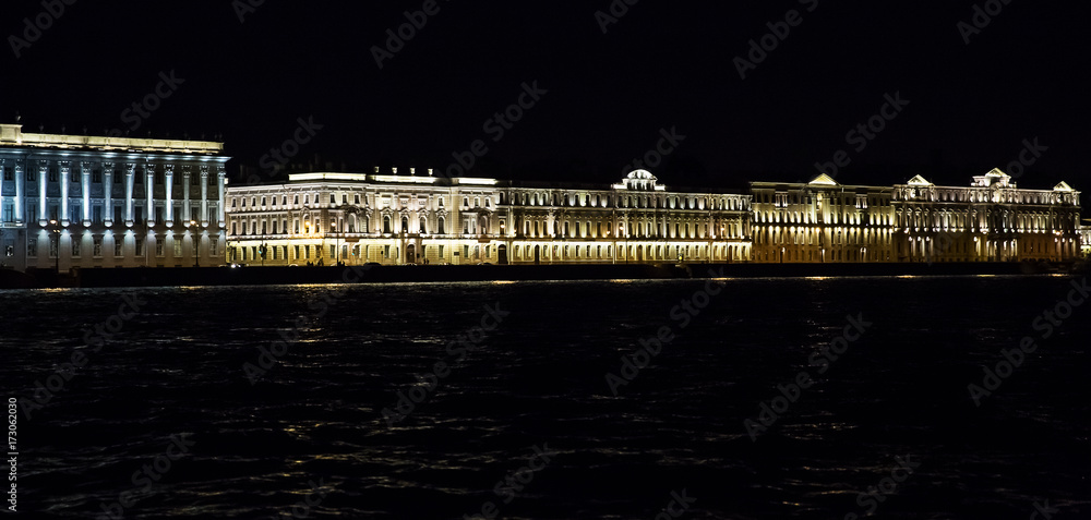 The winter Palace night in Saint Petersburg .