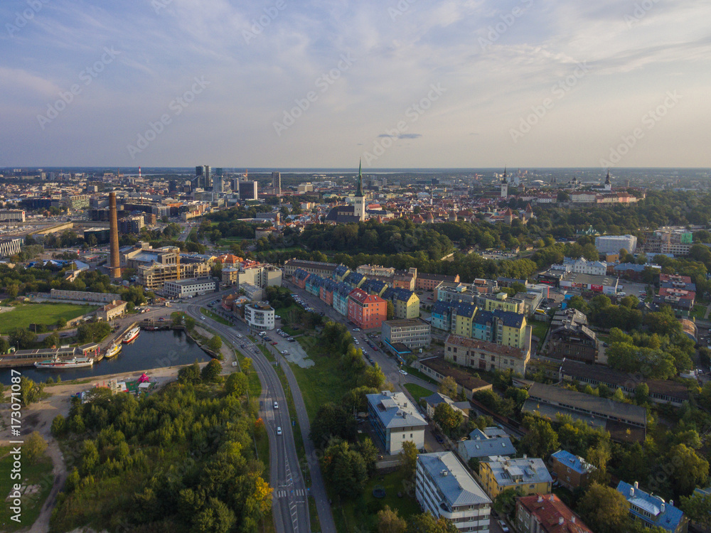 Obraz premium Aerial view panorama city Tallinn, Estonia.