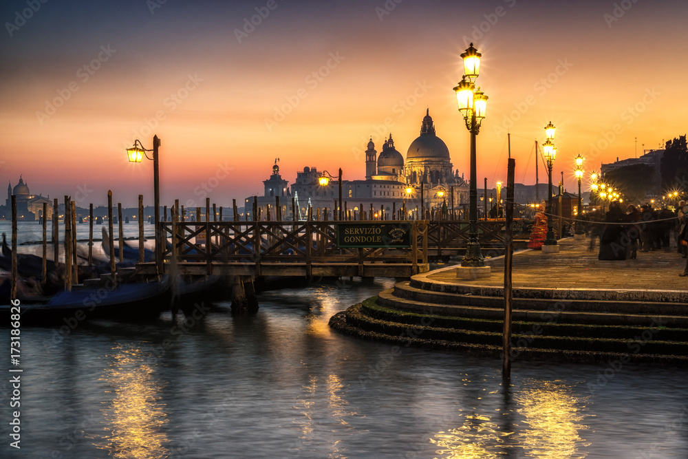 Obraz premium Saint Mark at night during carnivale