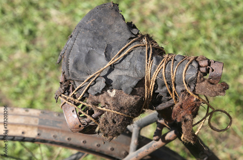 broken saddle of an old bike