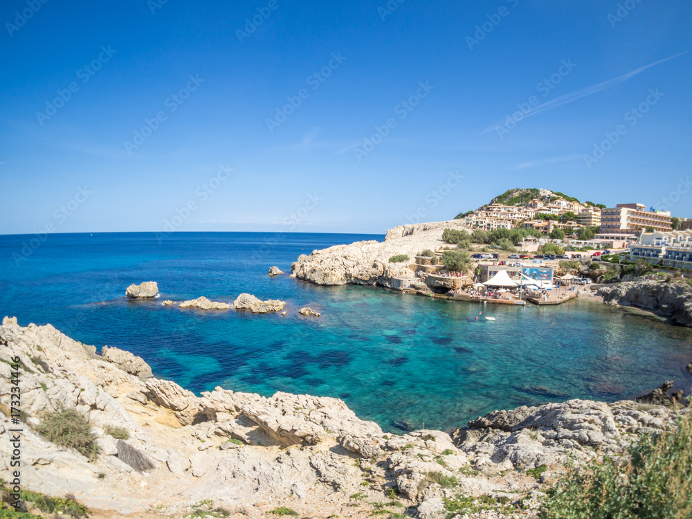 fjordartige Bucht von Cala Ratjada auf Mallorca