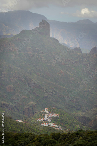 Petit village perdu sur les îles canaries 