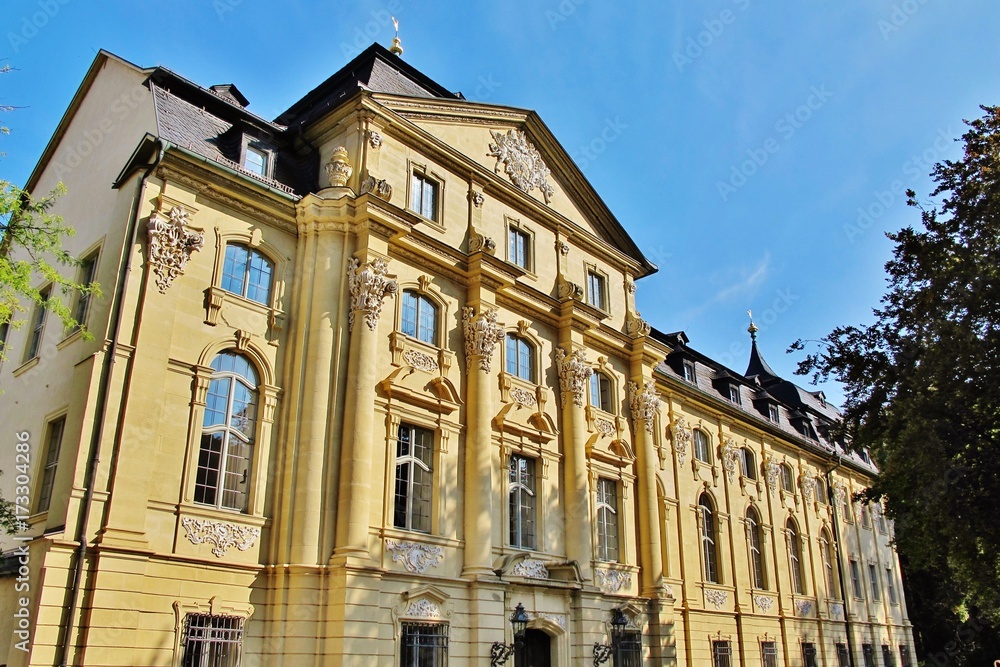 Fototapeta premium Kloster Oberzell bei Würzburg, Herrenhaus